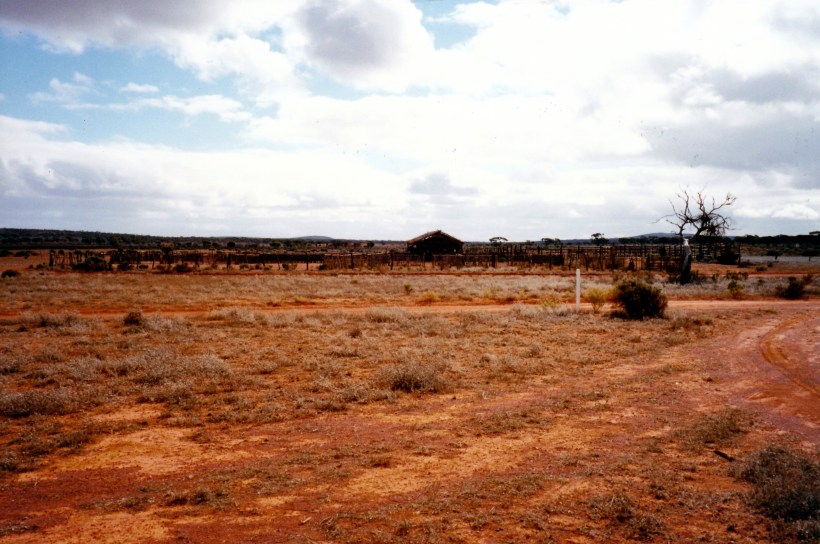 09-05-1999 02  pastoral relics near Kangaroo Well .jpg