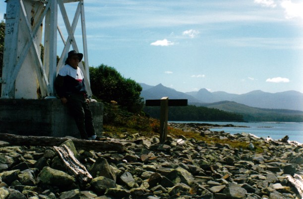 02-06-2000 07 Fishers Point Light.jpg