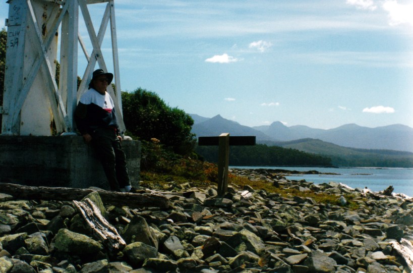 02-06-2000 07 Fishers Point Light.jpg