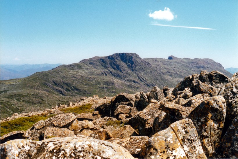 02-17-2000 10 Rodway Range vista LHS Mt Field West.jpg