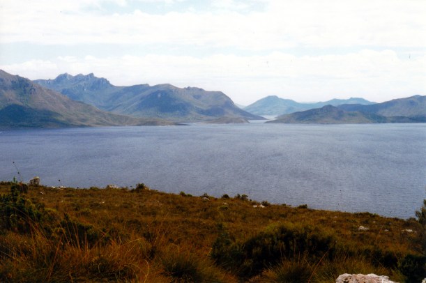 02-18-2000 12  original Lake Pedder around the corner.jpg