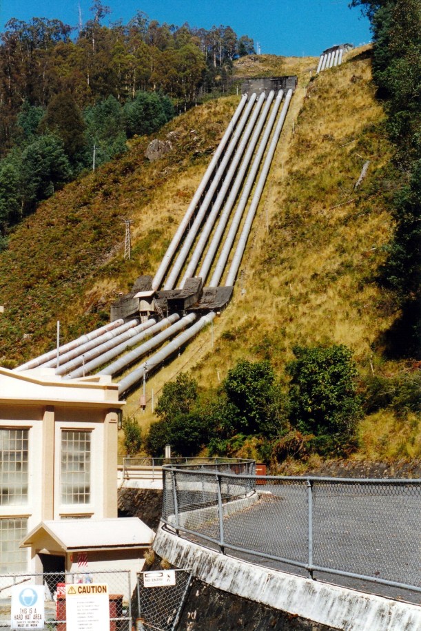 02-20-2000 02 penstocks tarraleah.jpg