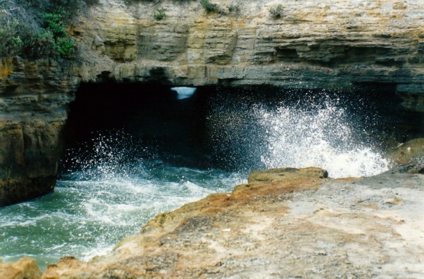 12-08-1999 blowhole eaglehawk neck.jpg