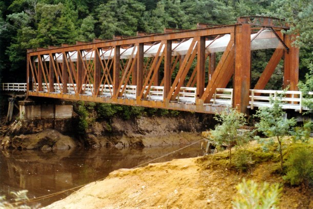 02-27-2000 iron bridge teepookana.jpg