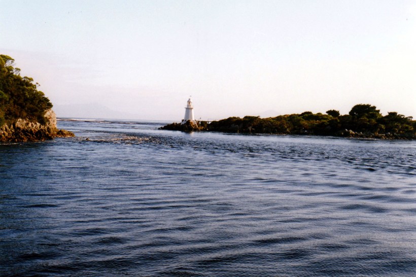 02-29-2000 02 hells gates.jpg