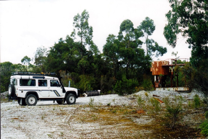 03-20-2000 01 ruins at Balfour mine site.jpg