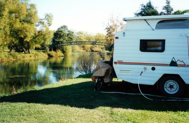 04-06-2000 camp deloraine.jpg