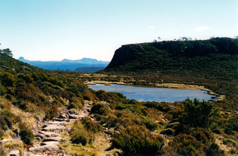 04-07-2000 09 lake salome and herods gate.jpg
