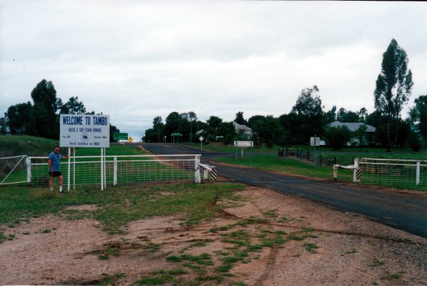 05-02-2000 Tambo entry.jpg
