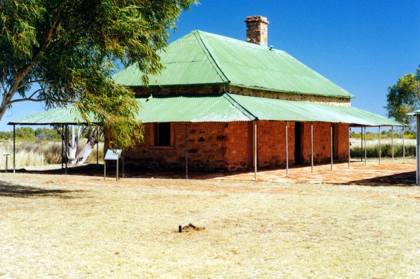 06-16-2000 old telegraph station tennant ck.jpg