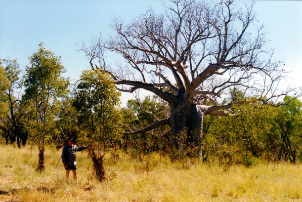 06-25-2000 01 John & boab Keep R Gorge.jpg