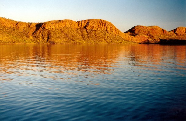 06-28-2000 06 on Lake Argyle 03.jpg