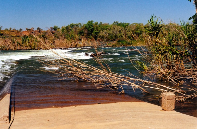 07-05-2000 west side ivanhoe crossing.jpg