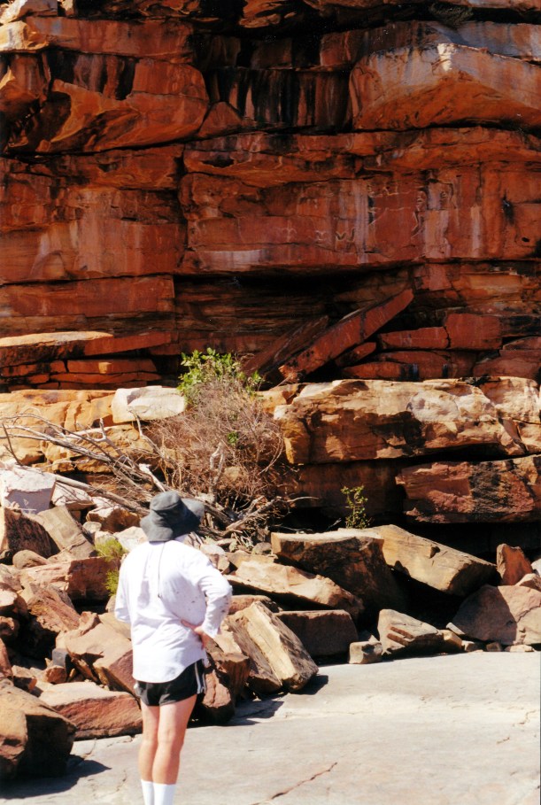 07-15-2000 03 rock art.jpg