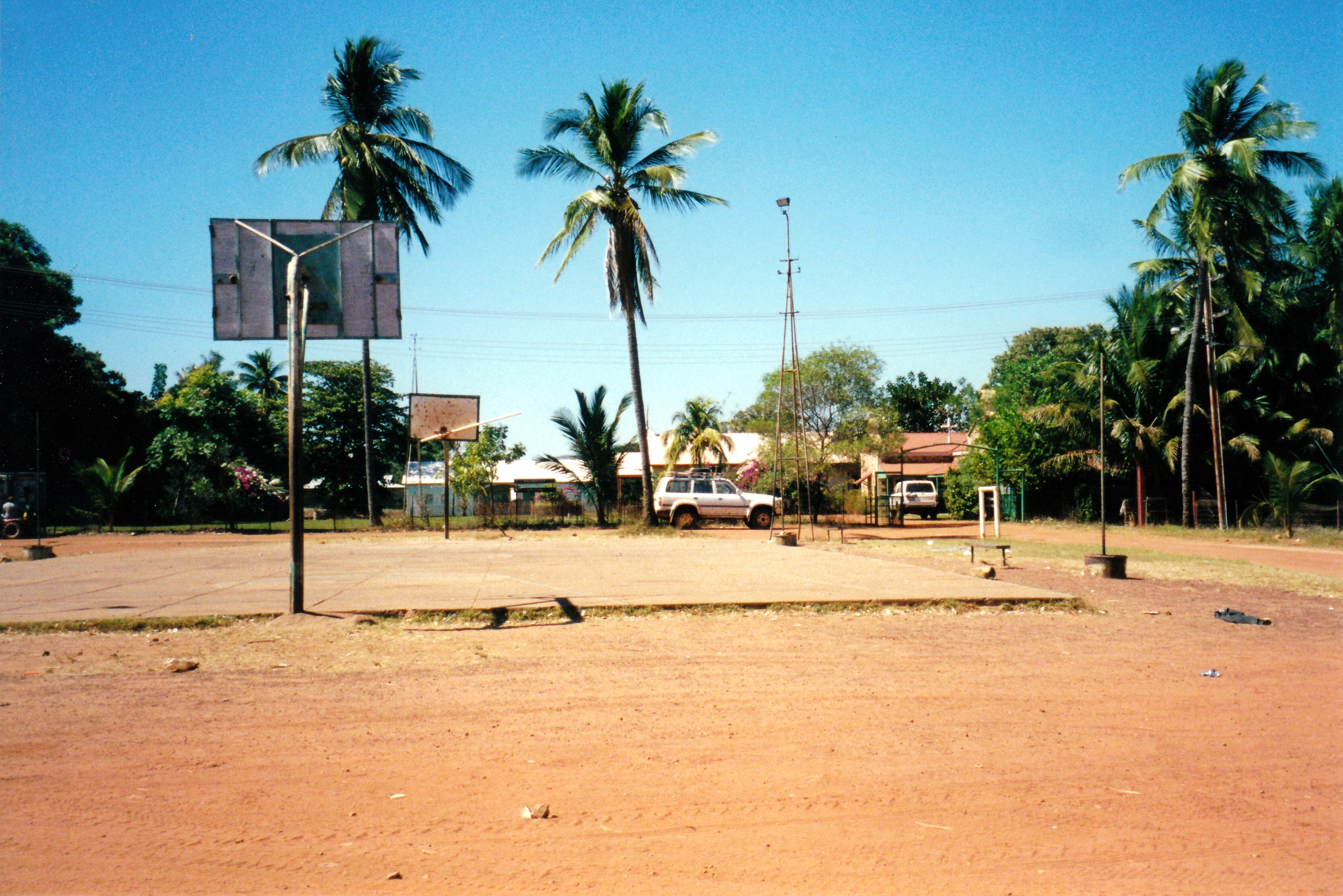08-03-2000 01 kalumburu.jpg