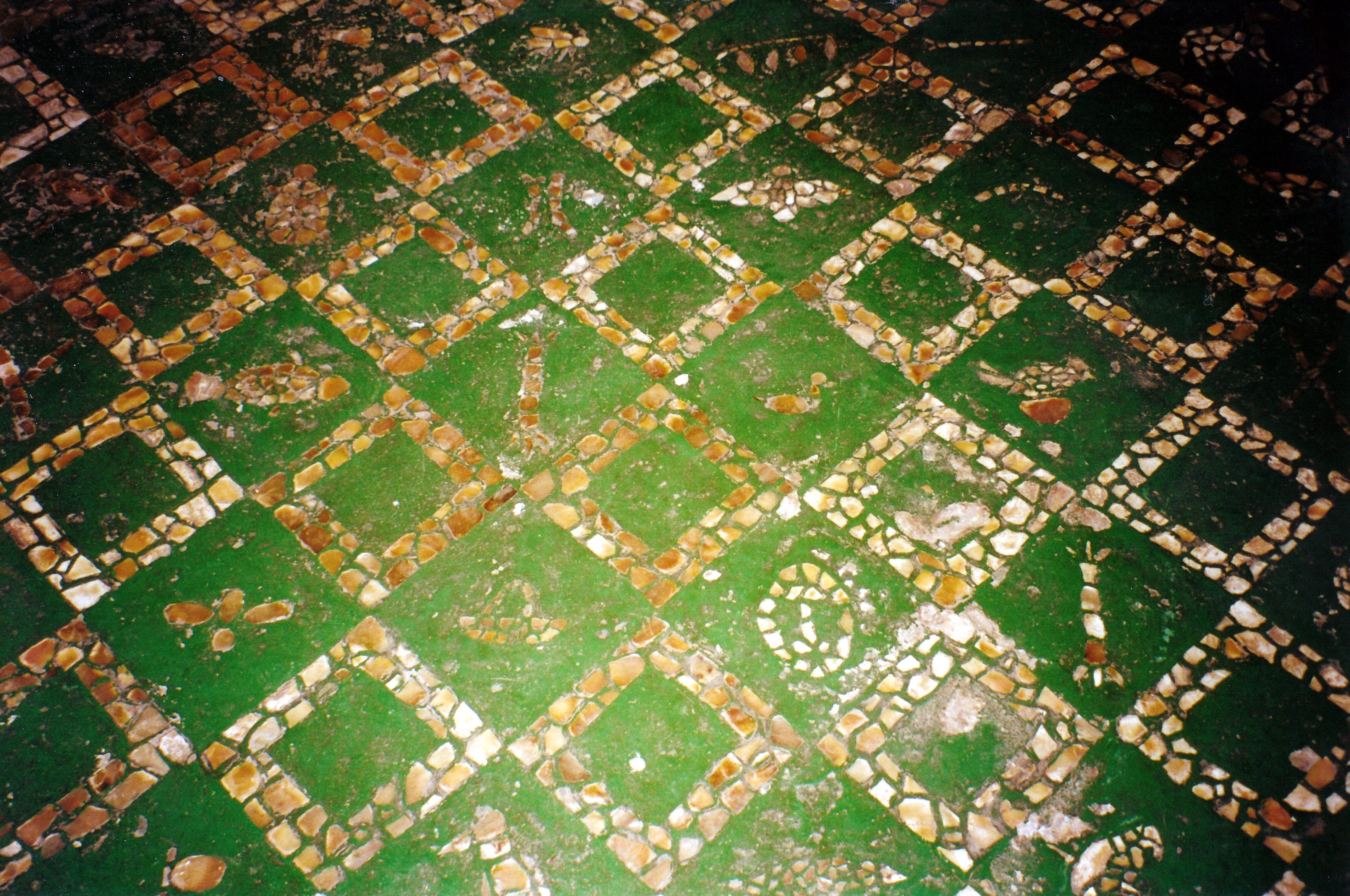 08-28-2000 05 beagle bay church floor detail.jpg