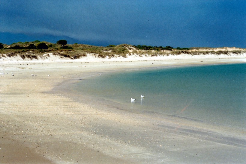 08-28-2000 06 beach middle lagoon