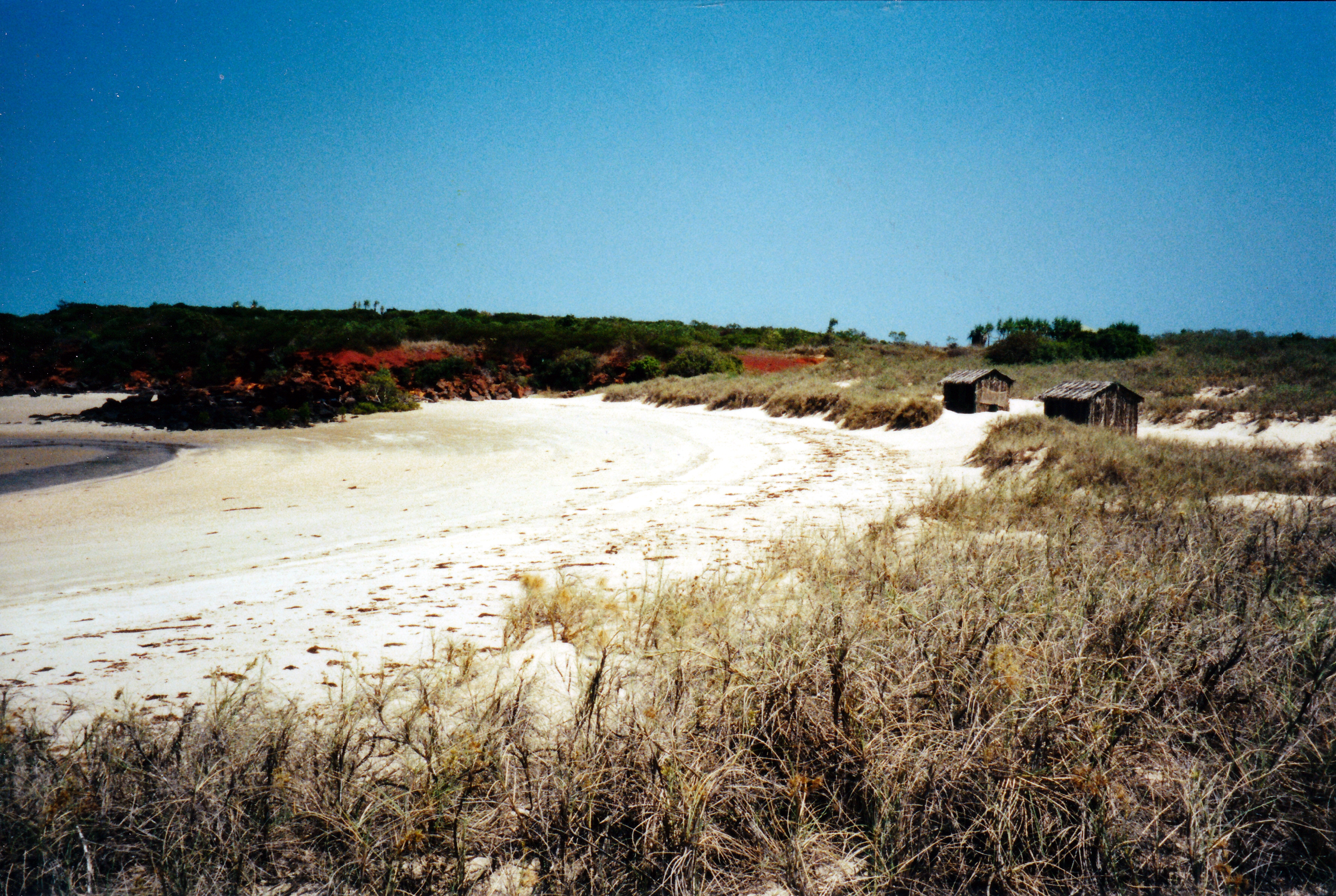 09-04-2000 08 Middle Lagoon panorama 4.jpg