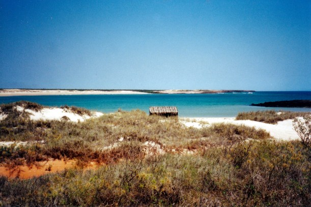 09-04-2000 09 high tide over reef Middle Lagoon.jpg