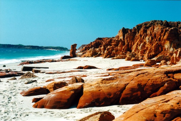 09-06-2000 07 cape leveque.jpg