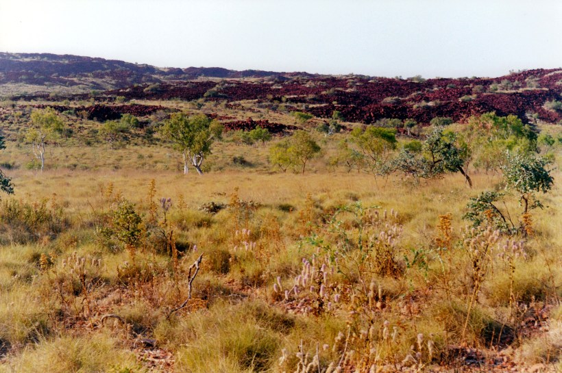 10-05-2000 burrup peninsula.jpg