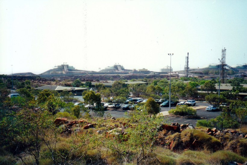 10-05-2000 gas storage tanks.jpg