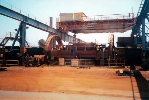 10-06-2000 tipping train port lambert.jpg