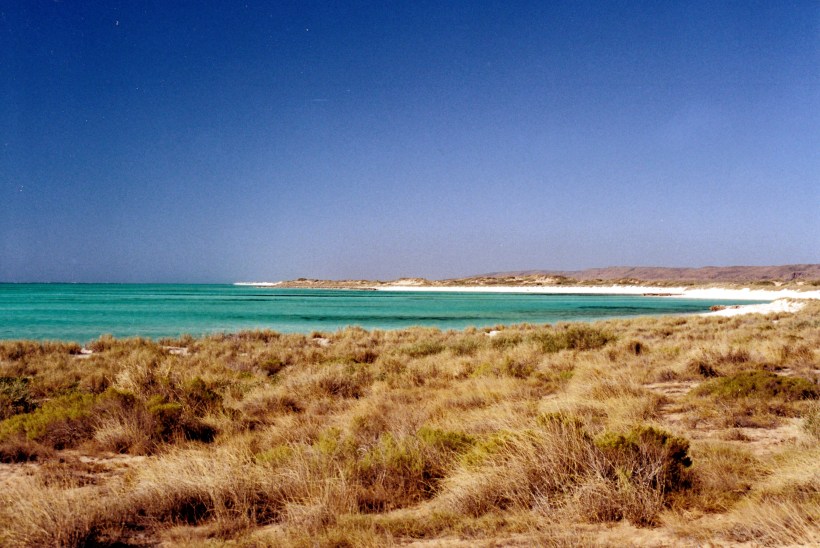 10-23-2000 Turquoise Bay.jpg