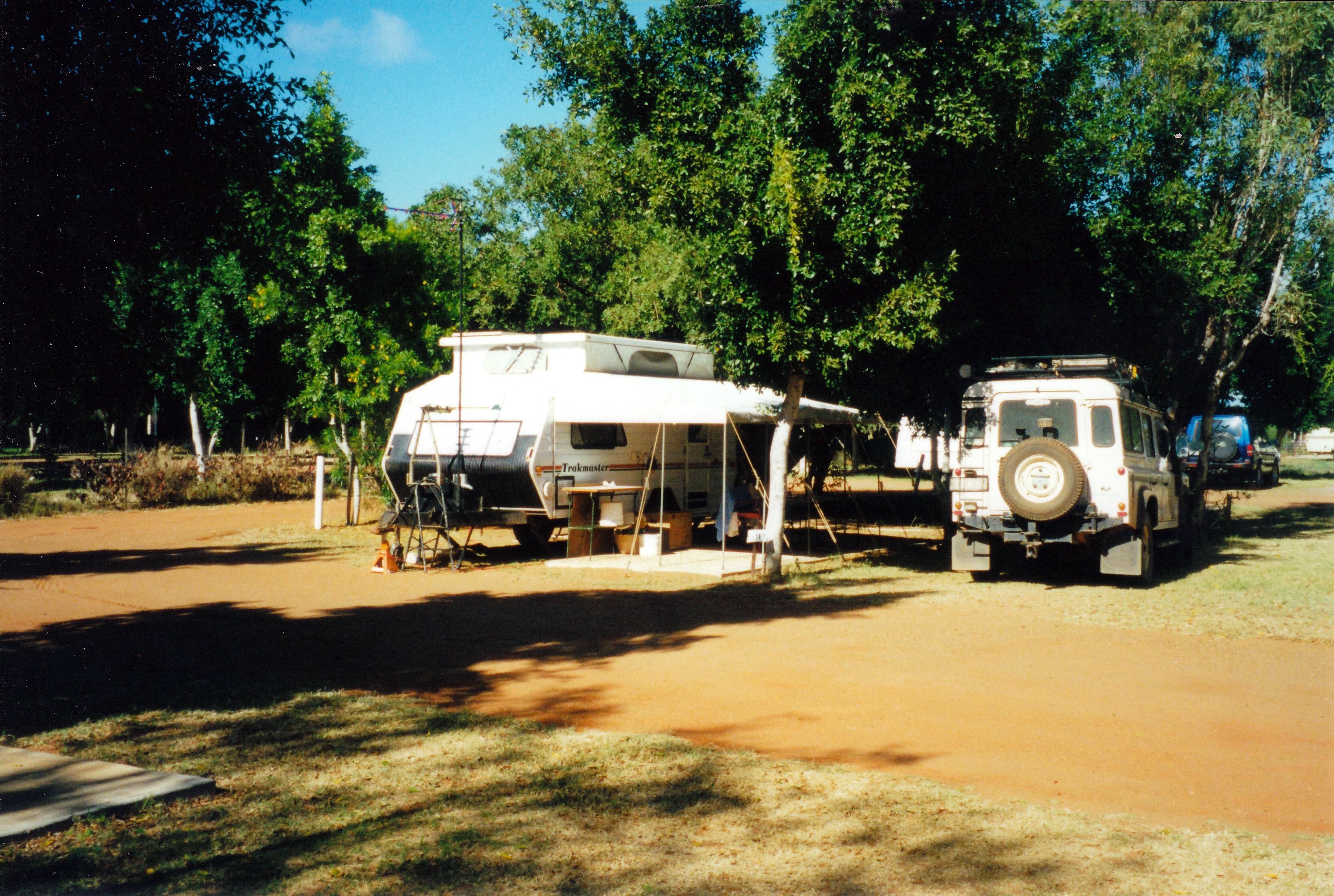 11-01-2000 camp Carnarvon