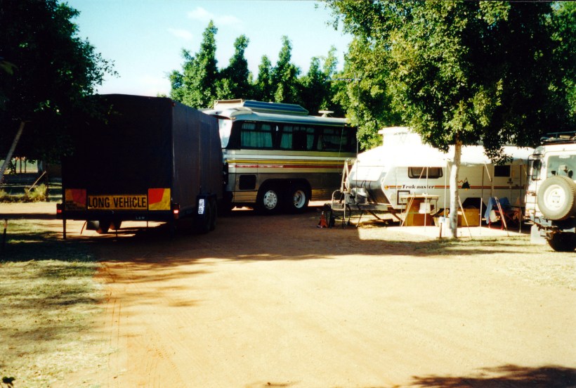 11-02-2000 big rig carnarvon.jpg