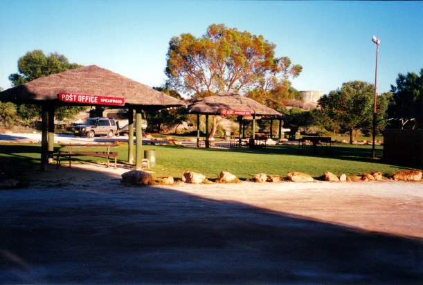 11-09-2000 03 tent camp area Hamelin Telegraph Station.jpg