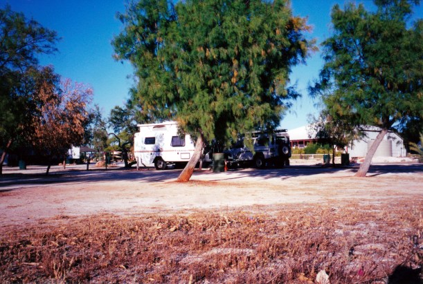 11-09-2000 09 hamelin camp.jpg