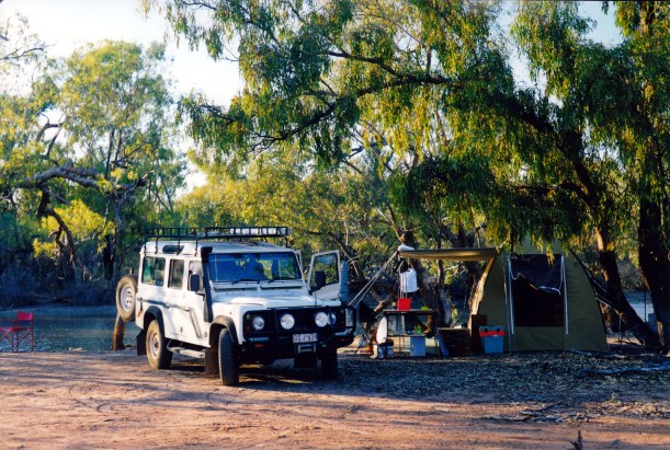 09-24-2001 paroo r camp currawinya np new tent.jpg