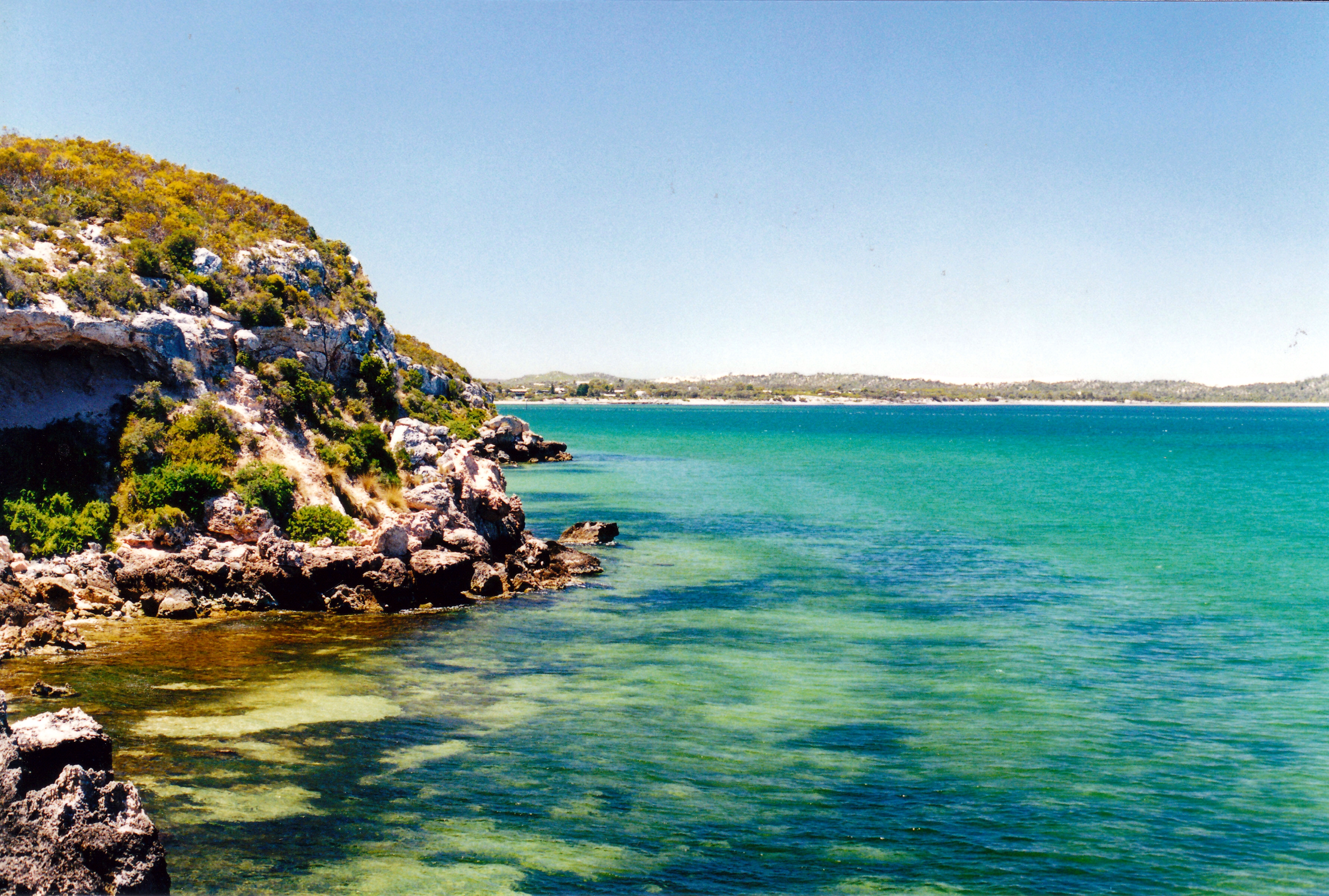 12-09-2000 01 Ledge Beach area.jpg