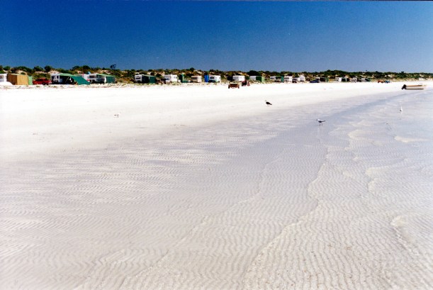 12-09-2000 06 caravans.jpg