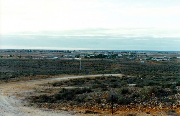 10-03-2001 white cliffs town and solar rig.jpg