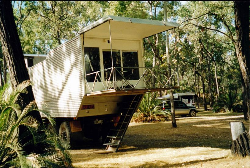 Resize of 04-29-2002 04 its balcony