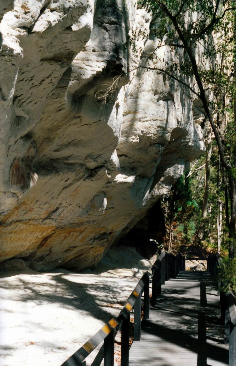 Resize of 04-30-2002 07 paintings & etchings.jpg