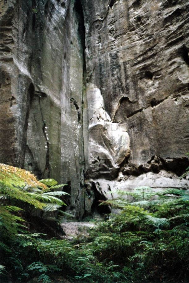 Resize of 05-02-2002 07 inside ampitheatre.jpg