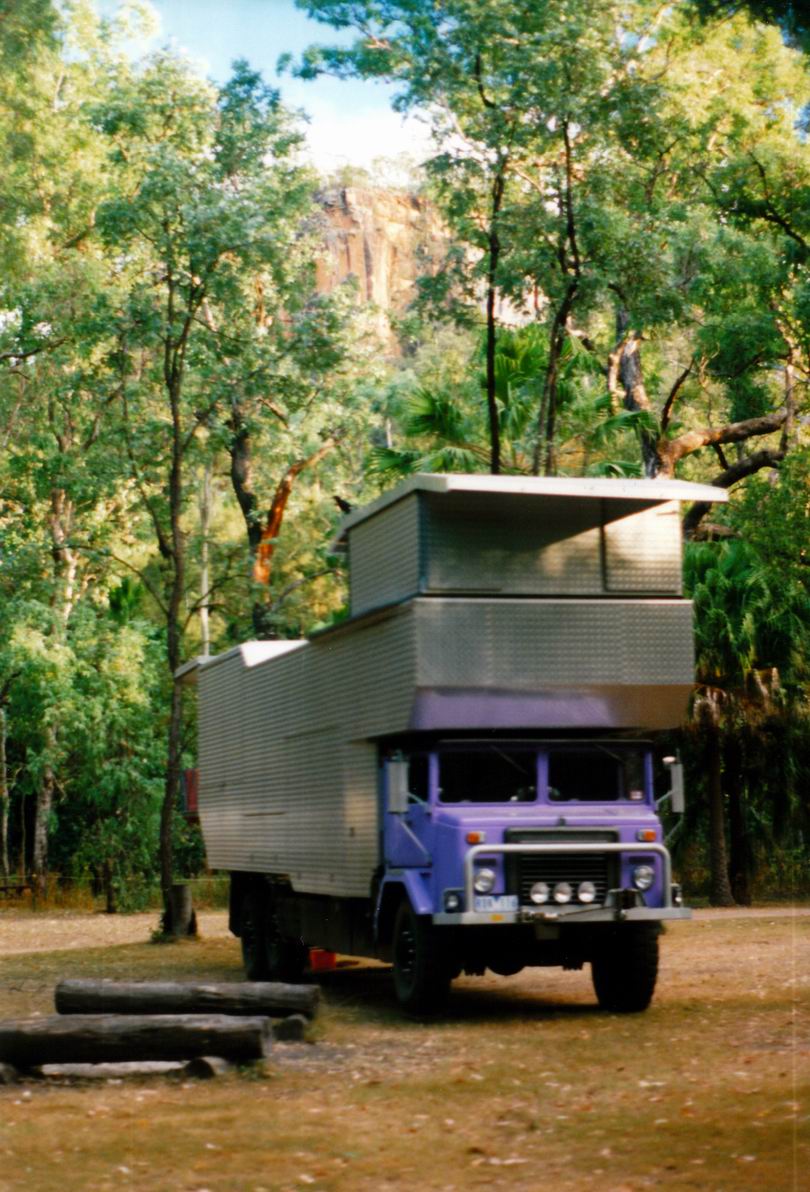 Resize of 05-04-2002 bulimba bluff behind.jpg