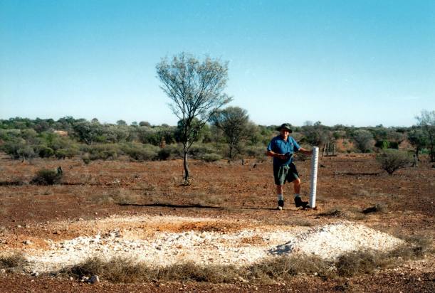 Resize of 05-21-2002 cemetery boundary peg Duck Creek