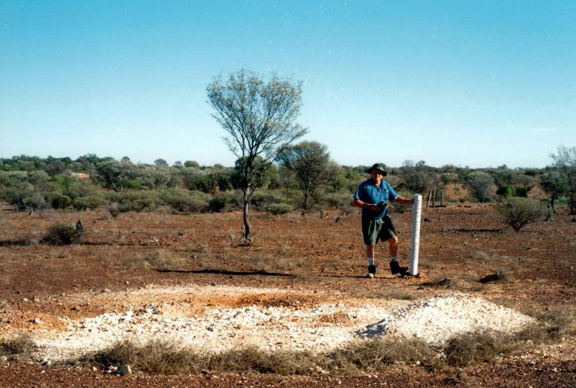 Resize of 05-21-2002 cemetery boundary peg Duck Creek