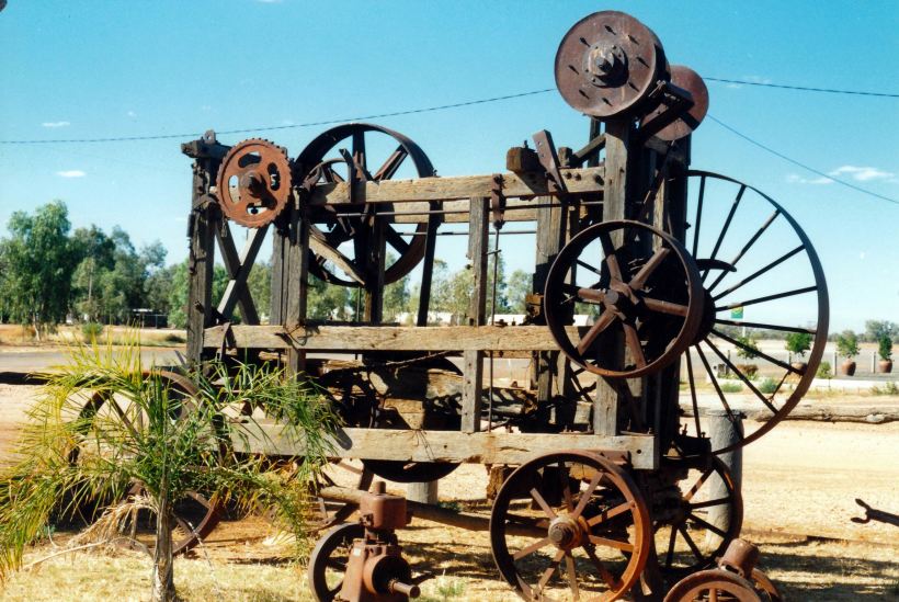 Resize of 05-26-2002 drill rig