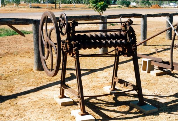 Resize of 05-26-2002 makes corrugated iron.jpg