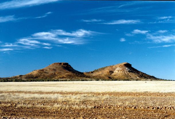 Resize of 05-29-2002 01 windorah bedourie rd.jpg