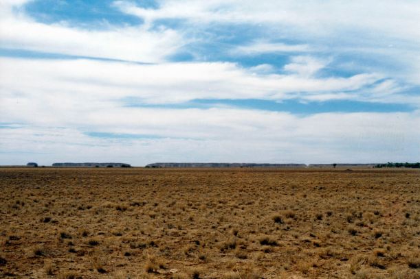 Resize of 05-29-2002 05 Davenport Downs strange hills.jpg