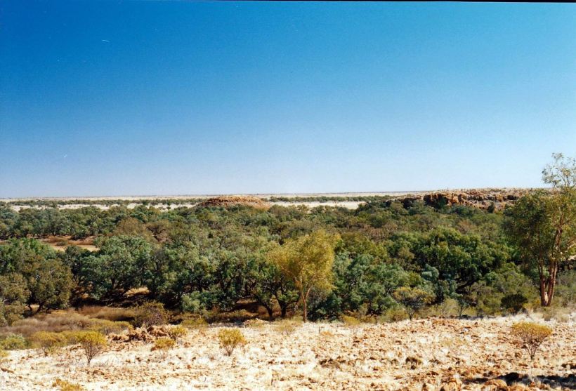 Resize of 06-02-2002 05  Diamantina Gates from The Leap.jpg