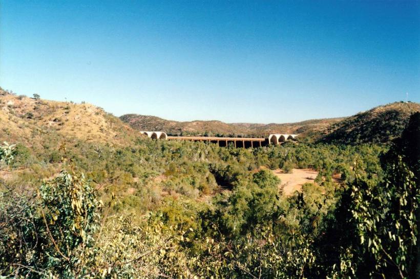 Resize of 06-09-2002 03 dam at Lake Julius