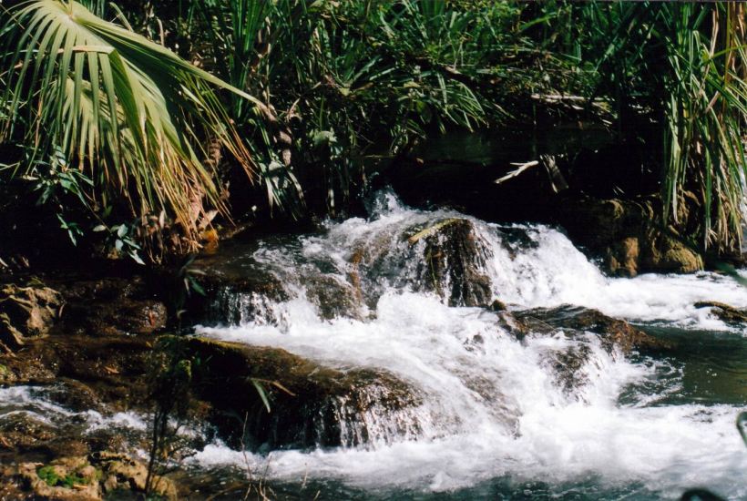 Resize of 07-06-2002 01 tufa rapids LHNP
