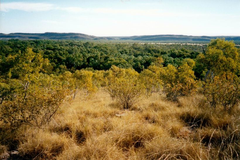 Resize of 07-09-2002 05 gap to lawn hill gorge from lookout hill.jpg